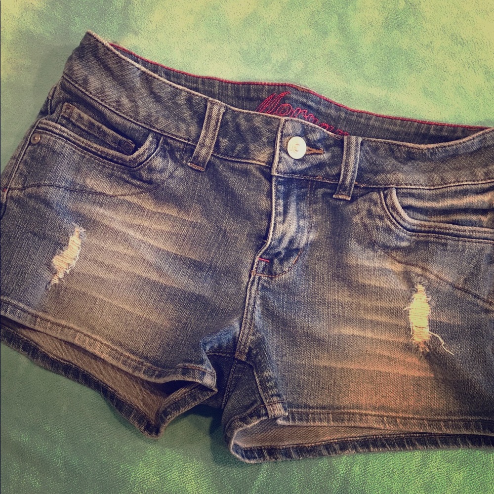 Delia’s Morgan denim shorts size 5 6 small